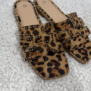 Mae Slipper - Leopard